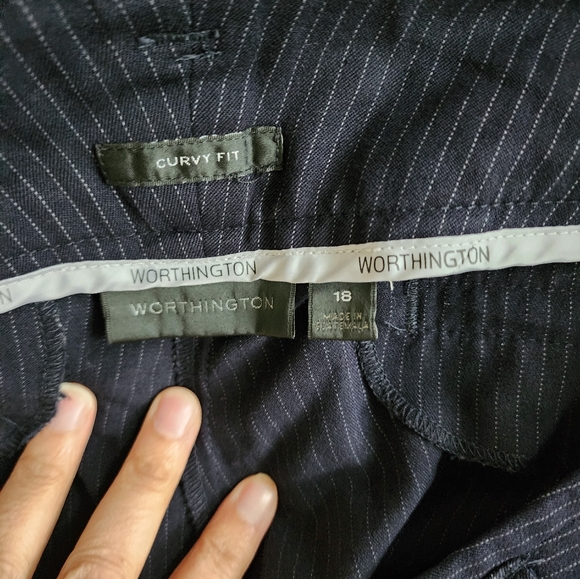 Worthington curvey fit trousers Size 18 - Picture 3 of 3